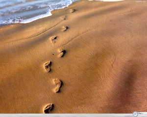 Footprints-in-the-Sand-300x240